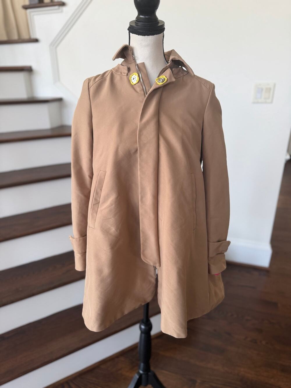 DSquared2 Oversize A-Line Swing Cropped Length Trench Coat Flaw